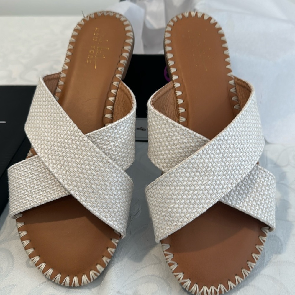🌟3/$15🌟Nicole Miller New York Slide “Colie” Sandals. 8.5